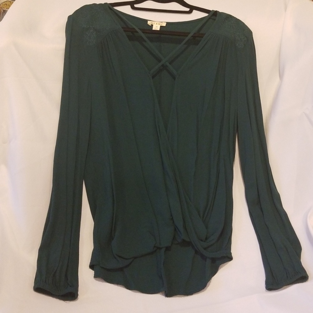 3/$20 Miami Dark Green Blouse Medium Francesca's